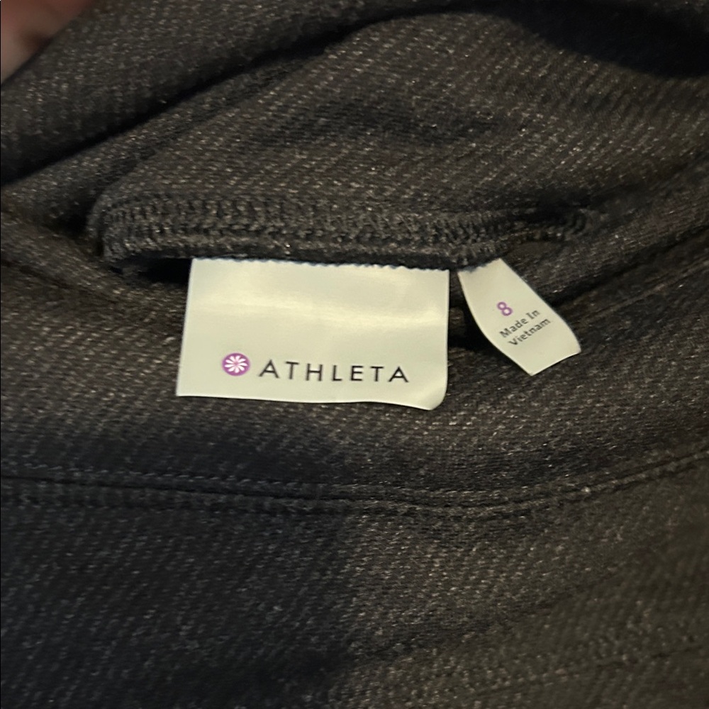 Athleta Black Mini Skirt (No Shorts) Zipper. Size 8 Fixed slight hole (Pictured) - Picture 4 of 11